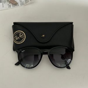 Ray-Ban Blaze in Black